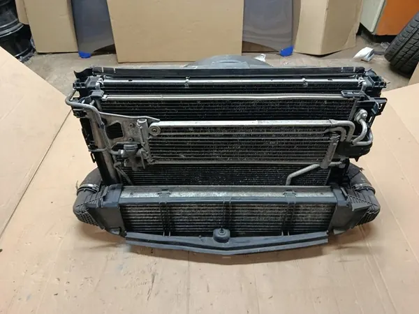 Kylfläktmontering Mercedes W212 S212 E63 W204 C-Klass C63 AMG image 6