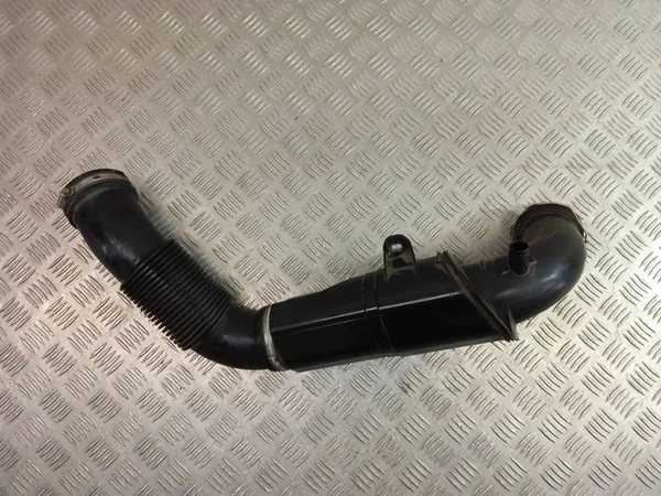 Tubo de ar BMW X1 F48 13717619268 image 3