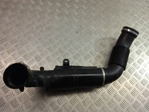 Tubo de ar BMW X1 F48 13717619268 image 8