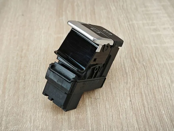 Handbremsenschalter Audi A7 C7 image 2