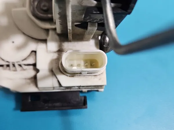 Vänster Baklås A2047302735 MERCEDES W176 4PIN image 6