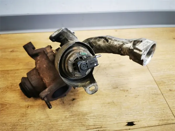 Turbocompresor Citroen Jumpy Fiat Scudo 2.0 HDI 2008 OEM 9675101580 image 3