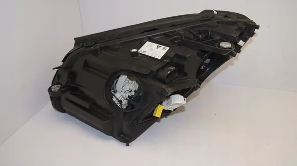 MERCEDES C W205 LIFT MULTIBEAM LINKS RECHTS LAMP image 6