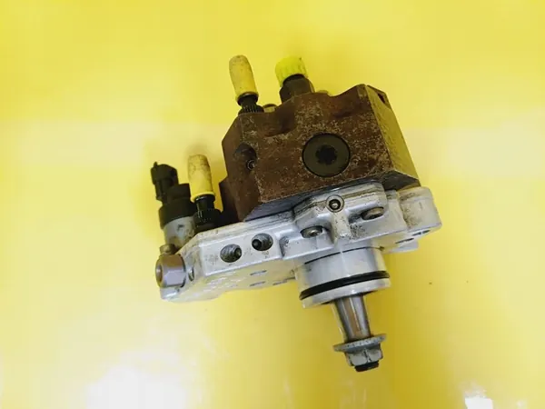 Brandstofpomp Renault Laguna II 2.2 DCI 8200170377 / 0445010033 image 3