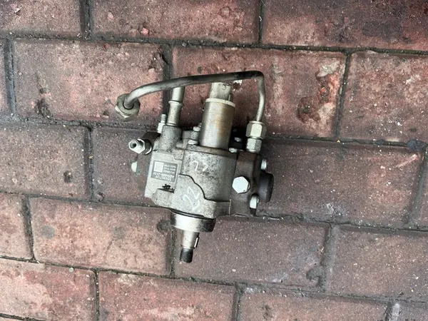 Brandstofpomp 55490709 HU294000-2430 Opel Astra J K 1.6 CDTI image 2