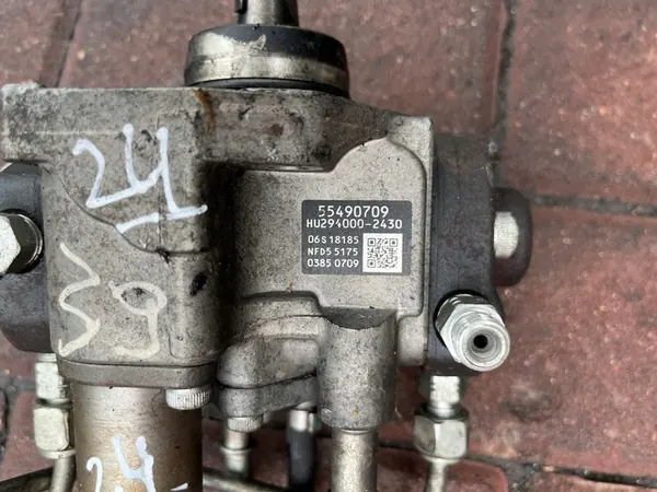 Brandstofpomp 55490709 HU294000-2430 Opel Astra J K 1.6 CDTI image 7