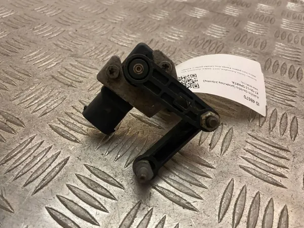 Volvo XC90 2017 Etuakselin Tasausanturi OEM 31360328 image 5