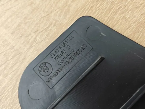 Jousitusvarren Suoja OEM 6861144 Oikea Taka BMW 530i image 3
