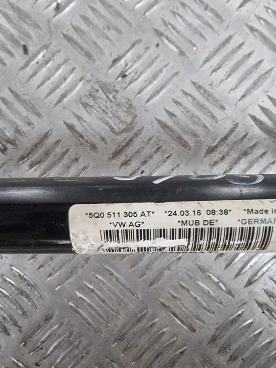 OEM 5Q511305AT Taka stabilointitanko VW Golf VII:lle image 7