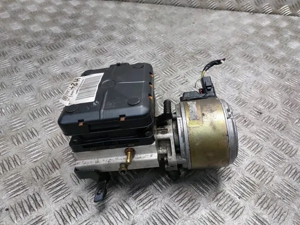 Citroen C5 Jousituskompressoripumppu OEM 9643373480 image 2