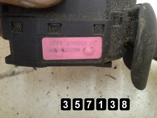 Interruptor Ford Mondeo OEM AM-357138 - Pieza Usada image 5