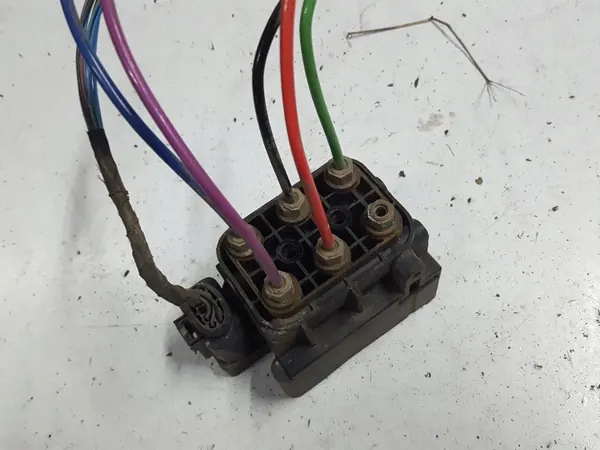 Soupape compresseur suspension OEM VEVLV014AUVB image 2
