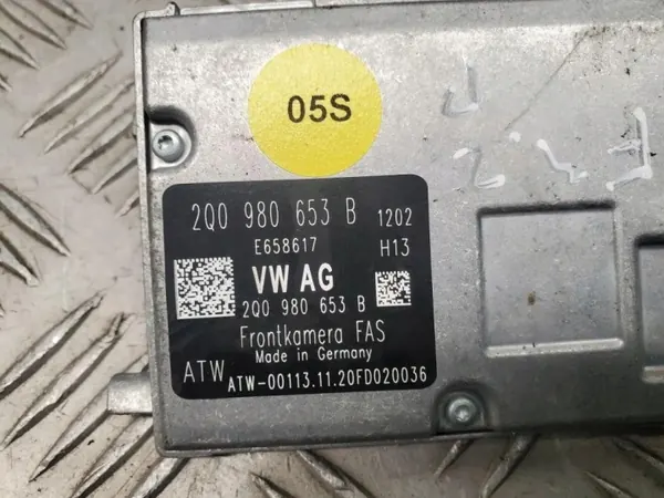 Câmera assistente de faixa Audi Q3 83A OEM 2Q0980653B image 4
