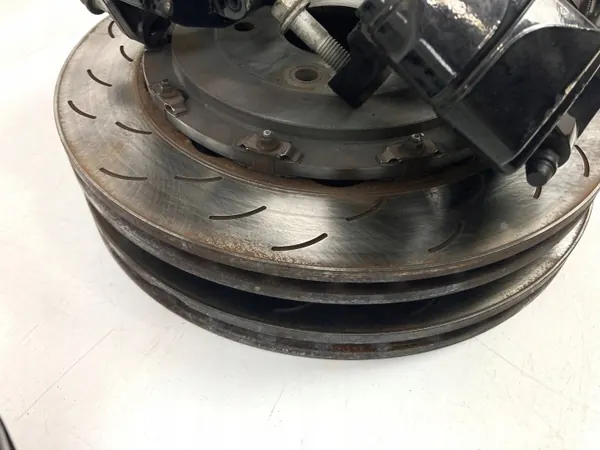 Bromsokset OEM 84951567 Fram- och Bakaxel image 10