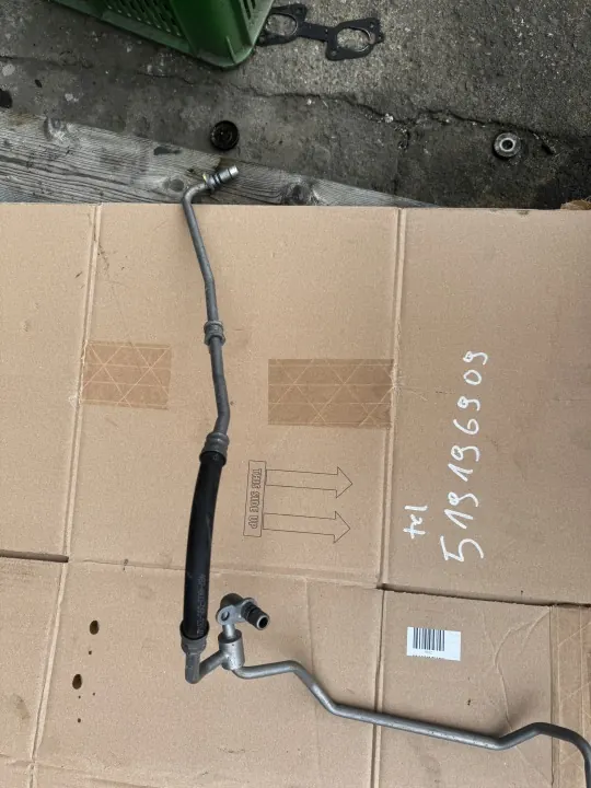 Mercedes 4MATIC Hydrauliikkajohto OEM a6511807330 image 3