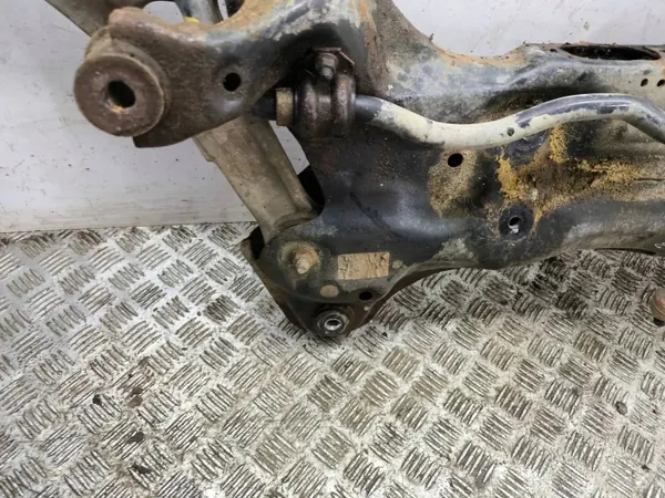 Sous-cadre avant Hyundai i40 2013 OEM AMD132849 image 4