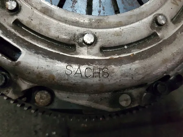 2005 Skoda Octavia Mk2 Conjunto de embreagem 03G141025H image 2