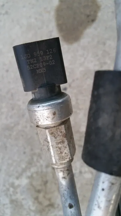 Ilmastointiputki VW Golf IV Skoda image 4