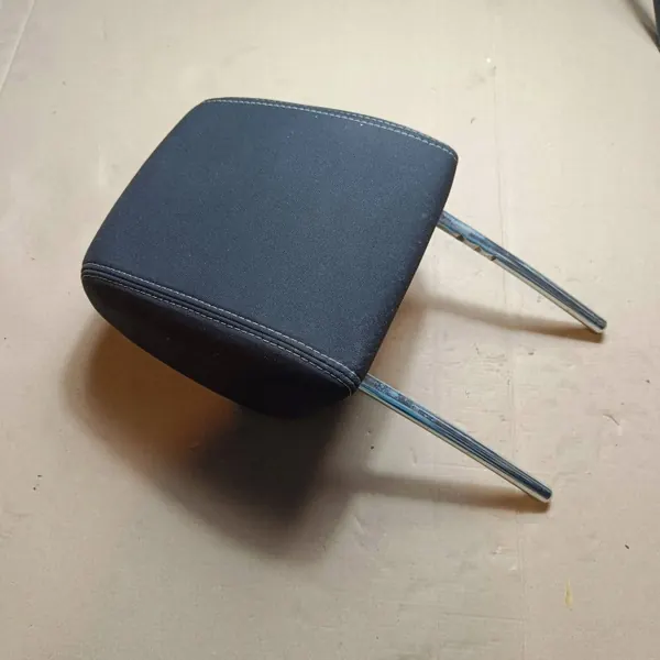 Huvudstöd Ford Fiesta MK7 OEM zagtitmk7 - Begagnad image 3