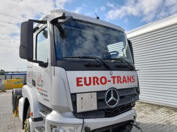 Cabine KABINA CLASSICSPACE pour Mercedes Actros MP4 18R image 2