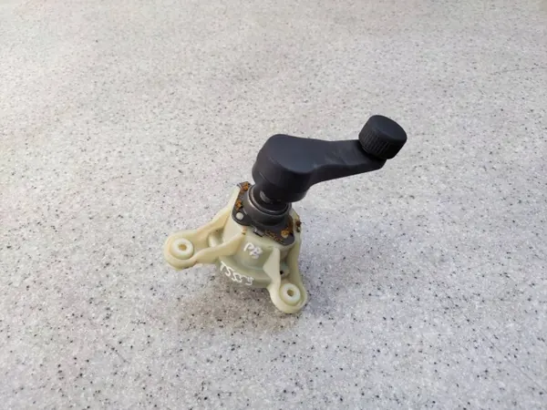 OEM AOP44643 Régulateur Vitre Droit VW Transporter T5 image 2