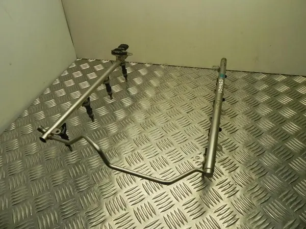 Distributeur de carburant Mercedes-Benz Classe M 2010 A1560701895 image 2