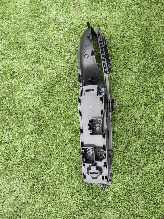 Linker voorraam schakelaar Ford Focus mk3 image 2