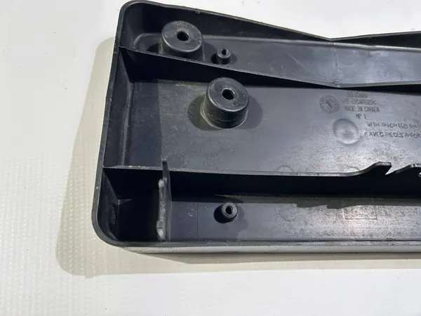 Chevrolet Camaro License Plate Frame 2009-2015 OEM 92218025 image 6