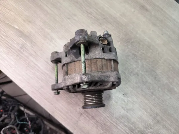 Vaihtovirtageneraattori Nissan Qashqai 2.0 DCi image 2