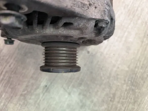 Vaihtovirtageneraattori Nissan Qashqai 2.0 DCi image 3