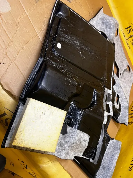Tapete OEM A4636803140 dianteiro esquerdo Mercedes G image 4