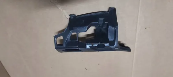 Guia de para-choque direito dianteiro VW Golf VI image 3