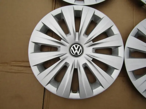 OEM 5H0601147B Tapacubos 15" VW Golf VIII image 8