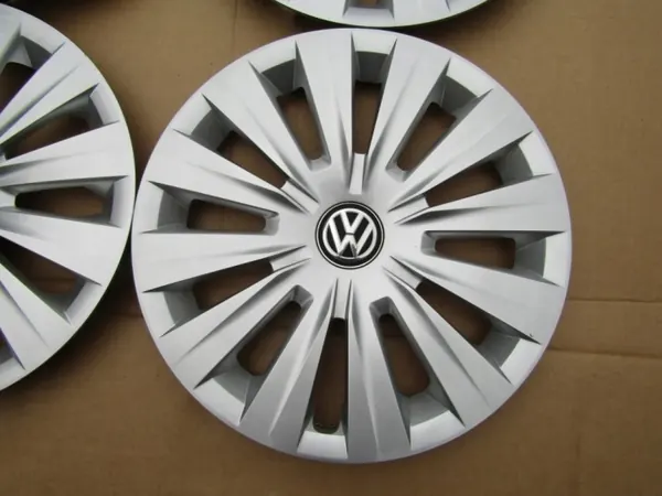 OEM 5H0601147B Tapacubos 15" VW Golf VIII image 9