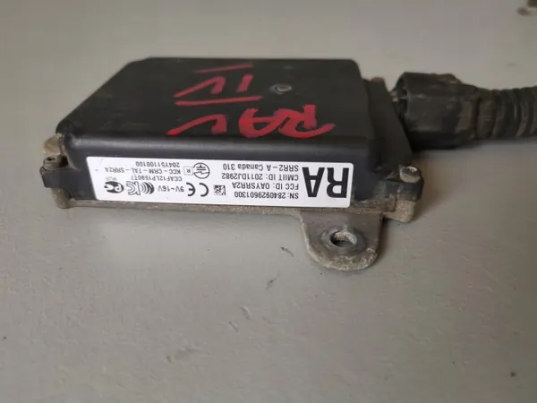 Toyota RAV4 IV takasädetutka OEM DRSY6747HR image 6