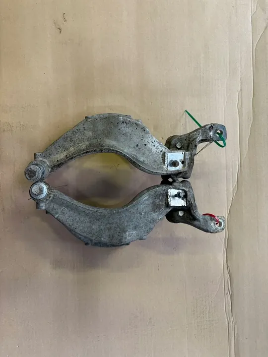 VOLVO XC90 XC60 V90CC Supporto Ammortizzatore Sinistro, Destro image 2