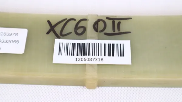 Muelle Trasero Volvo XC60 II OEM 32283978 - Usado image 8
