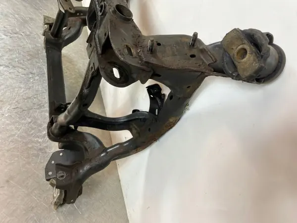 OEM FOB54590 Etujouset Jeep Grand Cherokee:lle image 10