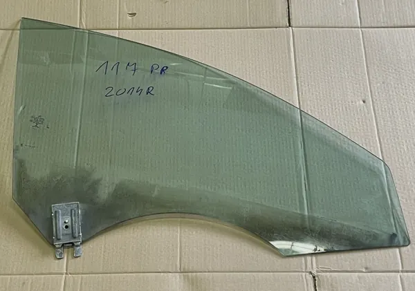 Mercedes CLA C117 Oikea Etuoven Lasi OEM image 2