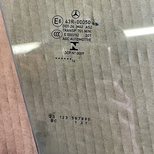 Mercedes CLA C117 Oikea Etuoven Lasi OEM image 5
