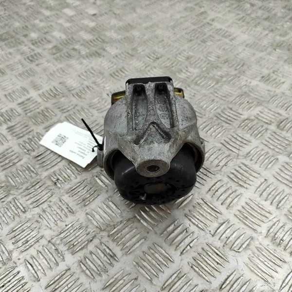 Moottorin tuki AUDI A4 ALLROAD 2.0L diesel image 2