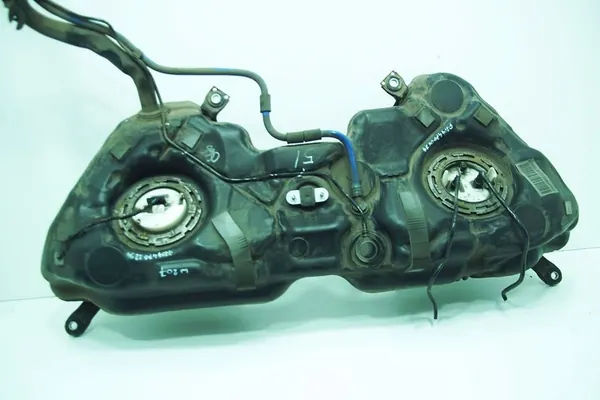 Bränsletank Mercedes E-Class image 2