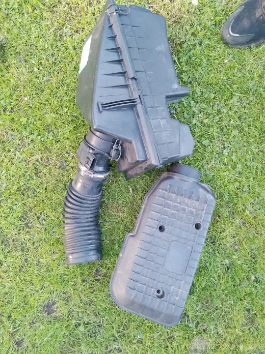 Luftfilterhus OEM 99778877 för Ford Cougar 2.0 image 2