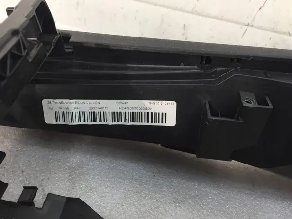 Middenconsole armsteun Mercedes C-Klasse W204 OEM A2046806050 image 4