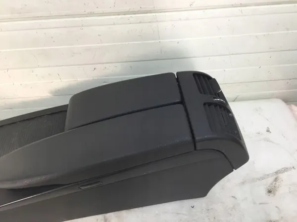 Middenconsole armsteun Mercedes C-Klasse W204 OEM A2046806050 image 8