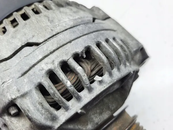 Vaihtovirtageneraattori Mercedes W202 W210 2.2D 0123335003 image 5