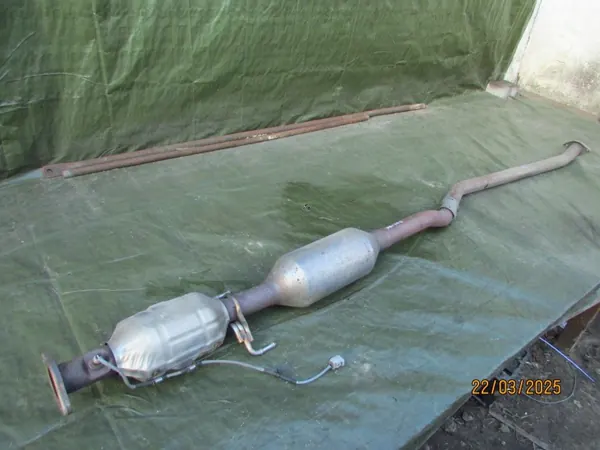 Midden demper Mazda 6 GJ 2.5 Sedan PY75 OEM image 2