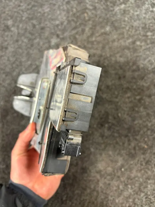 Verrou de Hayon Opel Vectra C Break OEM 24467824 image 3