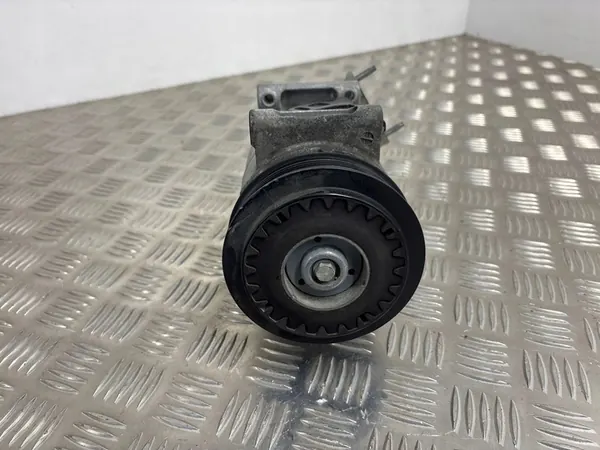 Compresor A/C Peugeot 308 2020 image 2