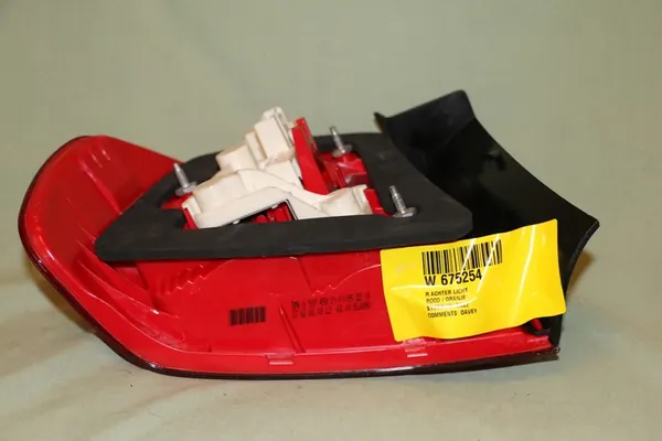 Luz trasera derecha BMW 3 E90 Sedan image 3